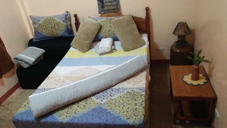 Anvel Homestay Basco Exterior photo